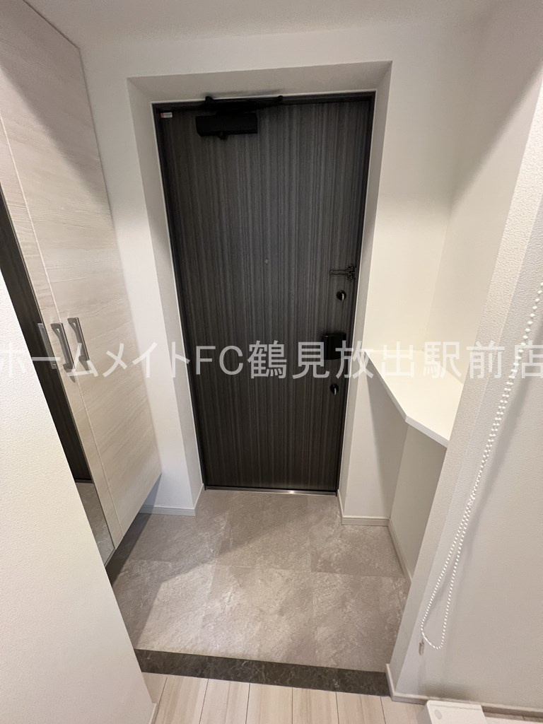 スプランディッド京橋EASTの玄関