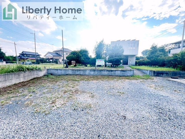 古河市中田　中古戸建の駐車場