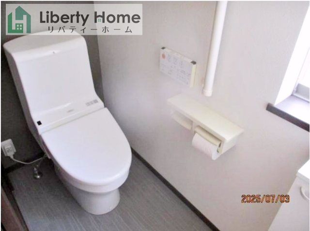 古河市中田　中古戸建のトイレ