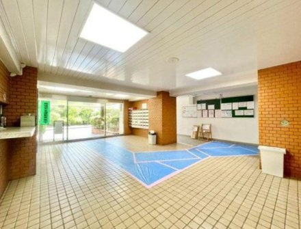 ニューライフ大森北のエントランス