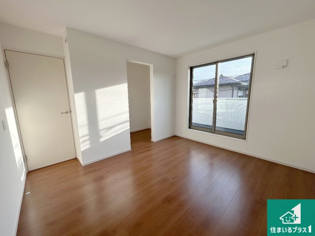 堺市西区浜寺石津町西　第1期　新築一戸建ての洋室|シンプルな洋室は、自分好みのインテリアが楽しめます♪ご家族とインテリアや家具を選びに行くのは新築購入時の醍醐味の一つです。ぜひお楽しみください♪