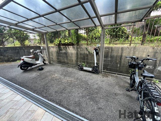 ウインズコート3　の駐車場