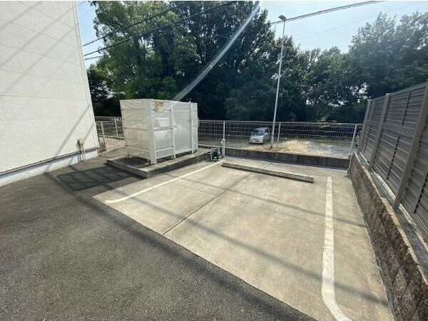 ストロベリー　　刈谷市近郊の賃貸ならクラスホーム刈谷店の駐車場