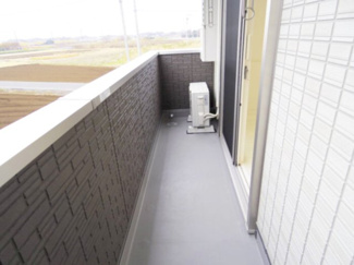 【バルコニー】 | ラヴィーヌみどりの