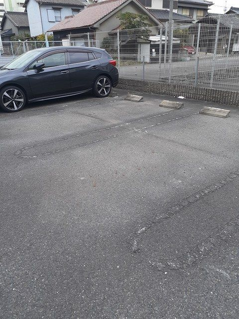 グランドールかさでらの駐車場