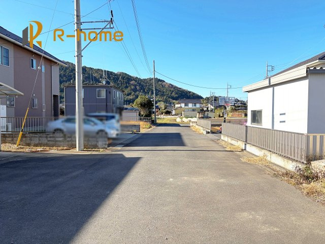 第1石岡市下林　新築戸建て　1号棟の前面道路含む現地写真|堂々！建物完成♪実際のお部屋をご見学可能です♪
ご見学が一番の資料！お気軽にお問い合わせ下さい♪