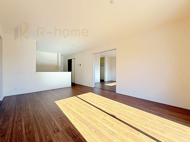 第1石岡市下林　新築戸建て　1号棟の外観|広くて明るいＬＤＫ♪ ゆったりくつろげるリビングスペースで、ご家族皆様の笑顔が溢れます。