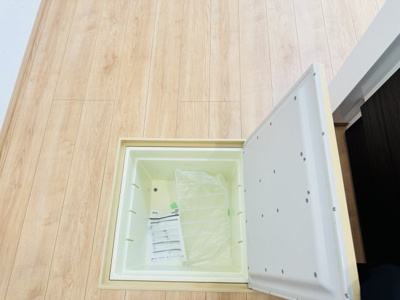 【キッチン】 | 松戸市八ケ崎６丁目新築戸建【八ヶ崎小学校：2分】 | キッチン床下収納