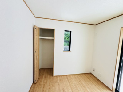 【収納】 | 松戸市八ケ崎６丁目新築戸建【八ヶ崎小学校：2分】 | 1F5.25帖洋室収納