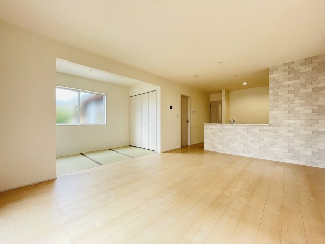 【居間・リビング】 | 熊谷市宮本町第２　Livele Garden.s　新築戸建　全２棟　2号棟