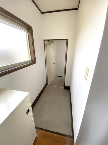 コスモ求名の玄関