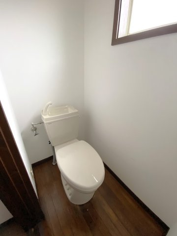 コスモ求名のトイレ