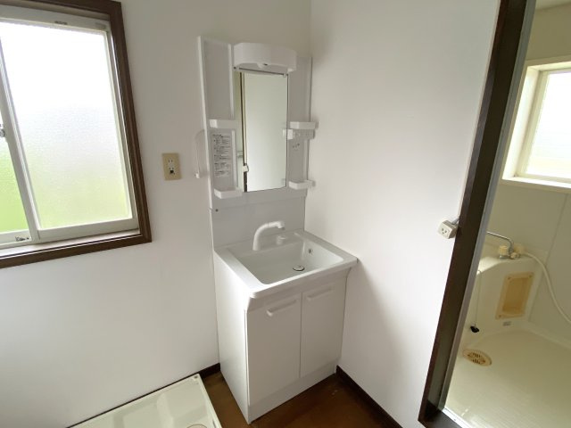 コスモ求名の独立洗面台