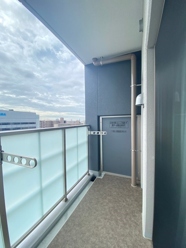 クロスレジデンス阿波座のバルコニー