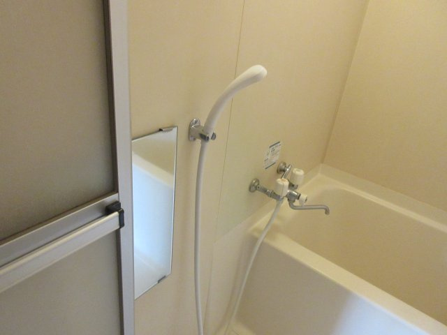 とまとハウスのシャワールーム