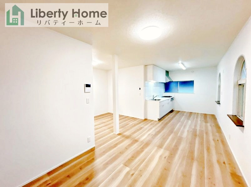 土浦市若松町　中古戸建の居間・リビング