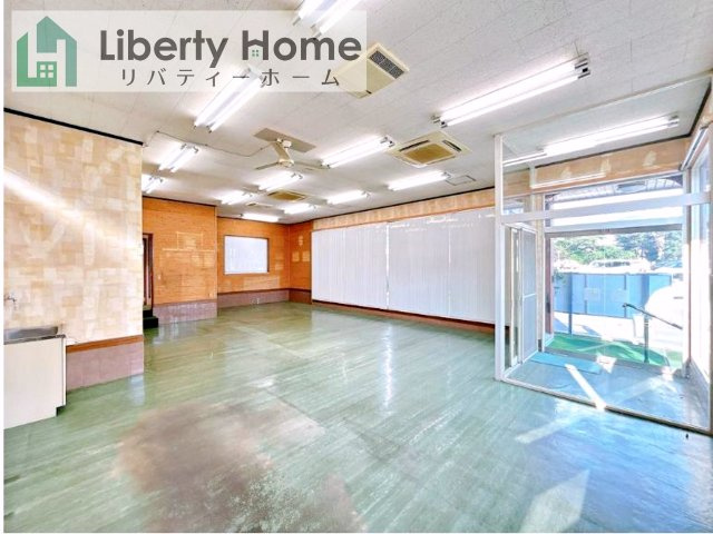 土浦市若松町　店舗住宅の居間・リビング