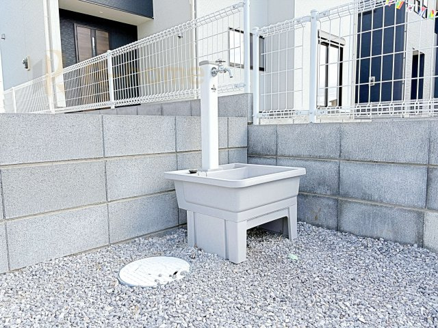 古河市鴻巣第6　新築戸建て　1号棟の設備|嬉しい立水栓付き！洗車や水やりもラクラクです♪