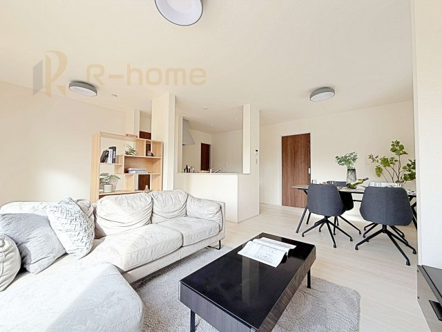 古河市鴻巣第6　新築戸建て　1号棟の居間・リビング|広々としたLDK♪充分な広さがあり、ご家族でインテリアのレイアウトを考えるのも楽しみですね！