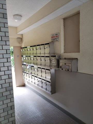 東急たなドエルリングA棟のロビー