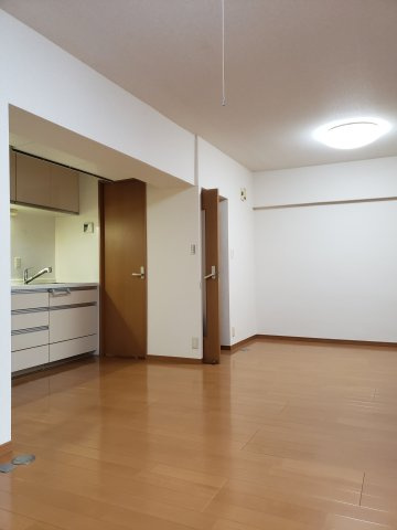 東急たなドエルリングA棟の居間・リビング