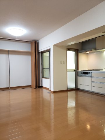 東急たなドエルリングA棟の居間・リビング