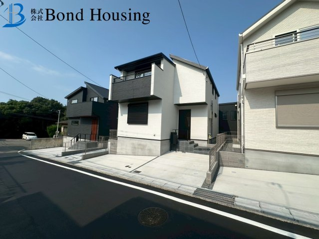 耐震等級3相当　塩屋北町1丁目　新築2区画　1号地の前面道路含む現地写真