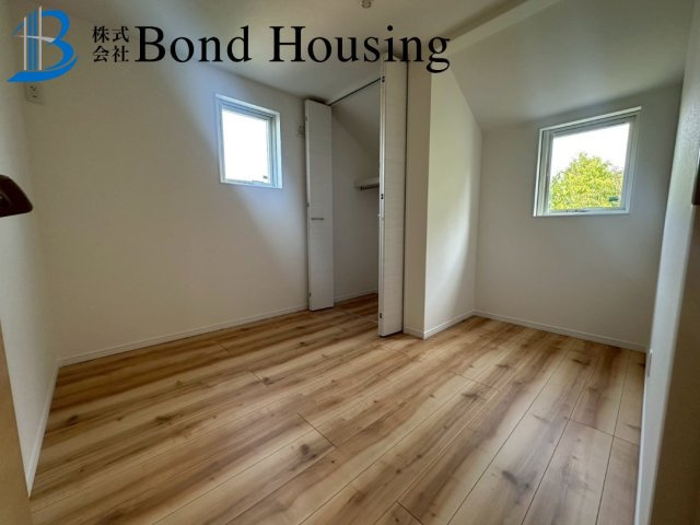 床暖房等設備充実　塩屋北町1丁目　新築2区画　2号地の洋室