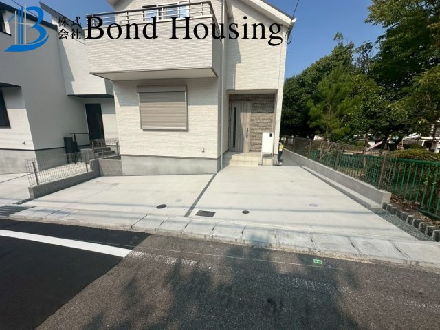 床暖房等設備充実　塩屋北町1丁目　新築2区画　2号地の駐車場