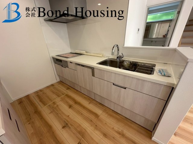 床暖房等設備充実　塩屋北町1丁目　新築2区画　2号地のキッチン