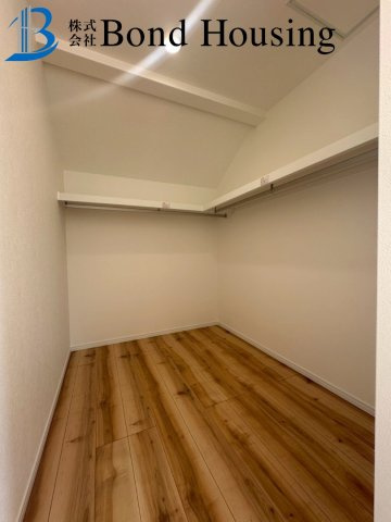 床暖房等設備充実　塩屋北町1丁目　新築2区画　2号地の収納