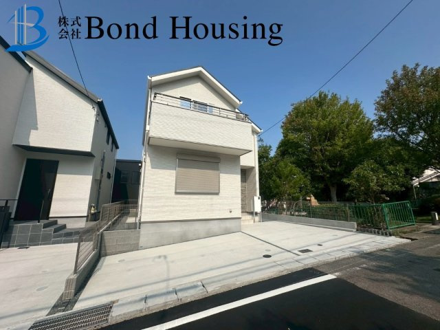 床暖房等設備充実　塩屋北町1丁目　新築2区画　2号地の前面道路含む現地写真