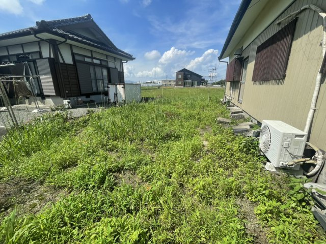 鏡町内田戸建ての庭