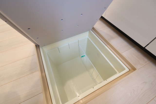 《仲介手数料無料》南区大字太田窪2917-5(2号棟)新築一戸建てクレイドルガーデンのキッチン|撮影日 2025年8月24日 14:00 晴れ