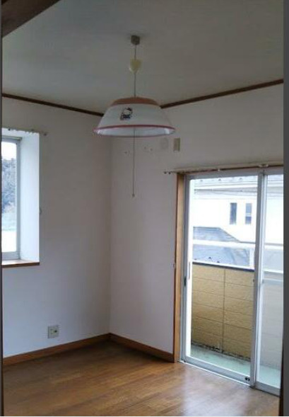 下根本貸家のバルコニー