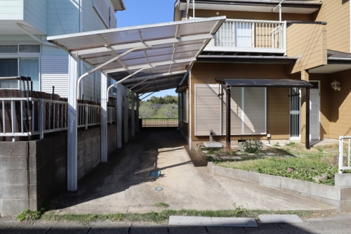 下根本貸家の駐車場