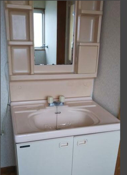 下根本貸家の独立洗面台