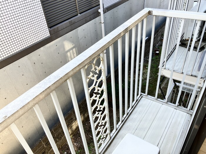 熊本市中央区新大江３丁目のアパートのバルコニー
