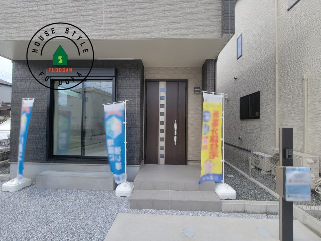 福岡市東区三苫6丁目第1-2棟（1号棟）の玄関|おでかけの時も帰った時も、「我が家」を最初に感じでもらえる素敵な空間に。