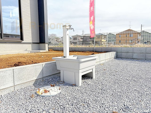 古河市鴻巣第6　新築戸建て　3号棟の設備|嬉しい立水栓付き！洗車や水やりもラクラクです♪
