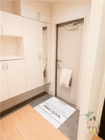 ルピナスＣの玄関