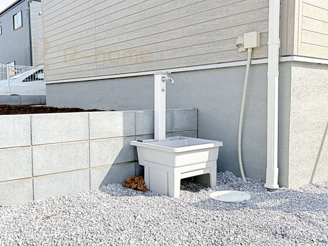 古河市鴻巣第6　新築戸建て　4号棟の設備|洗車や水やりに便利な立水栓付き！