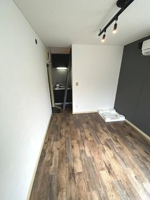 ＲｅＤＥＡＬ三鷹の洋室