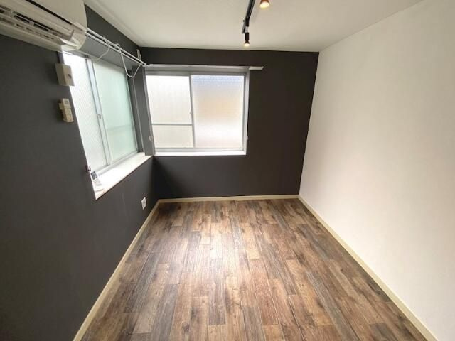 ＲｅＤＥＡＬ三鷹の洋室