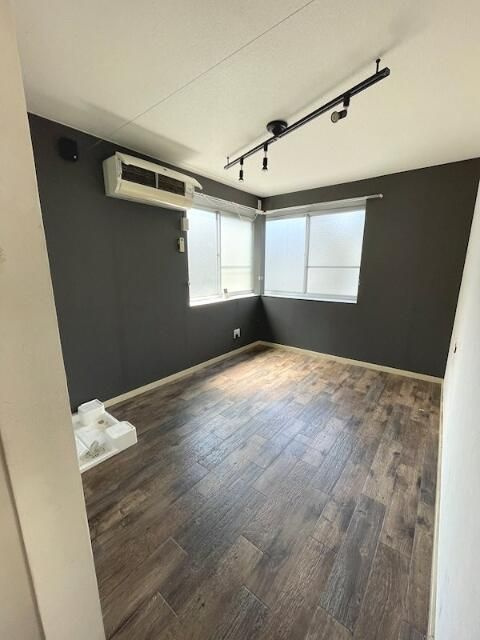 ＲｅＤＥＡＬ三鷹の洋室