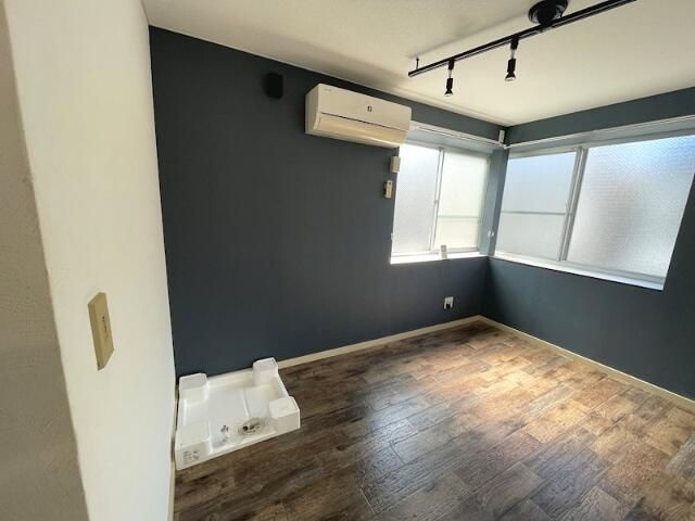 ＲｅＤＥＡＬ三鷹の洋室