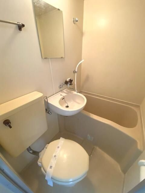 ＲｅＤＥＡＬ三鷹の浴室