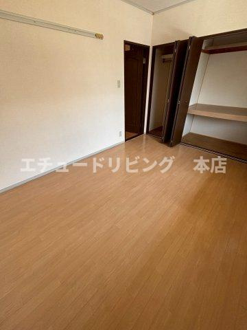 コートエスペランサ　Eの洋室
