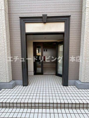 コートエスペランサ　Eのエントランス