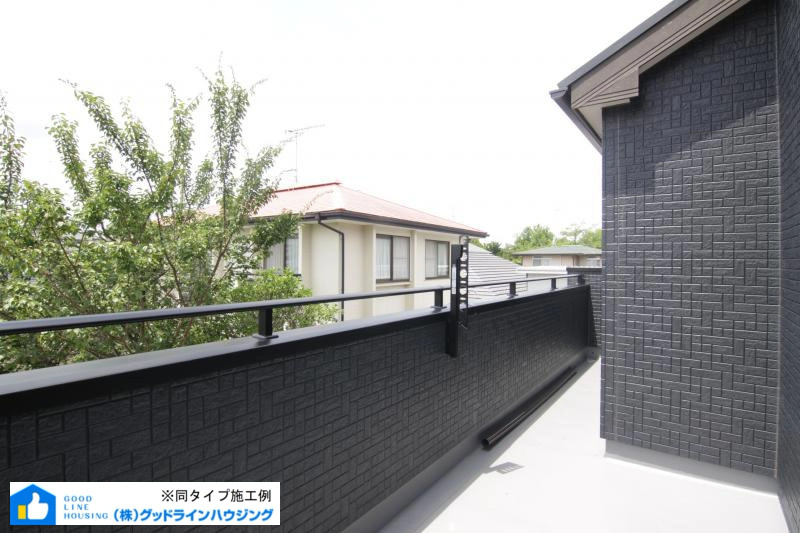 三木市志染町広野１丁目　２号棟のバルコニー